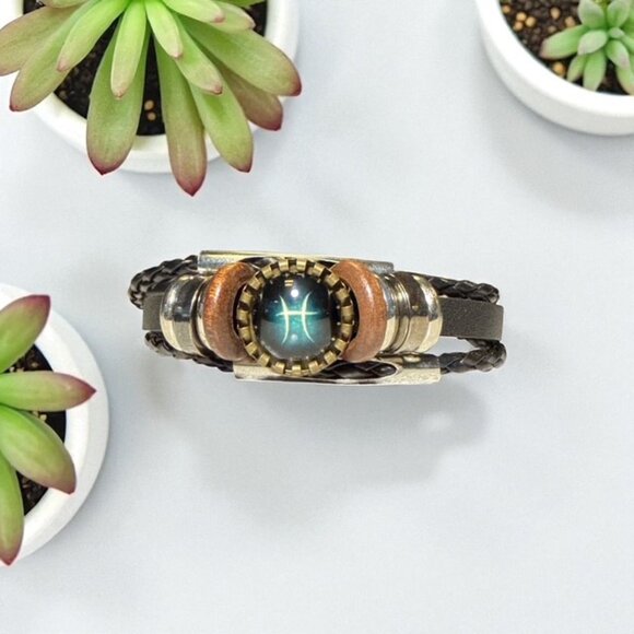 ✨ Leather Multi-Strand Zodiac Bracelet – Unisex Pisces Design ✨ - Picture 1 of 2
